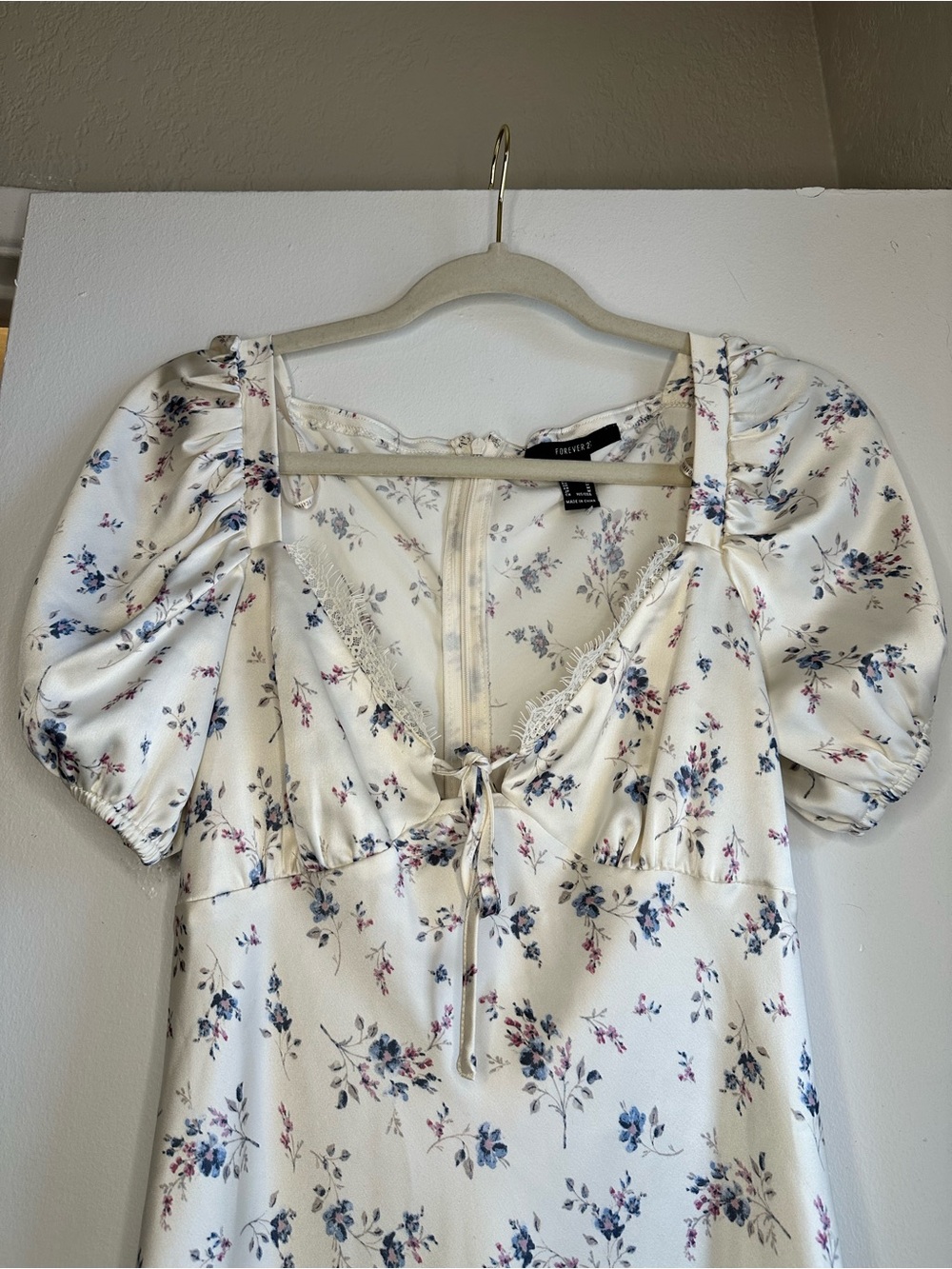 Forever 21 Cream Floral dress